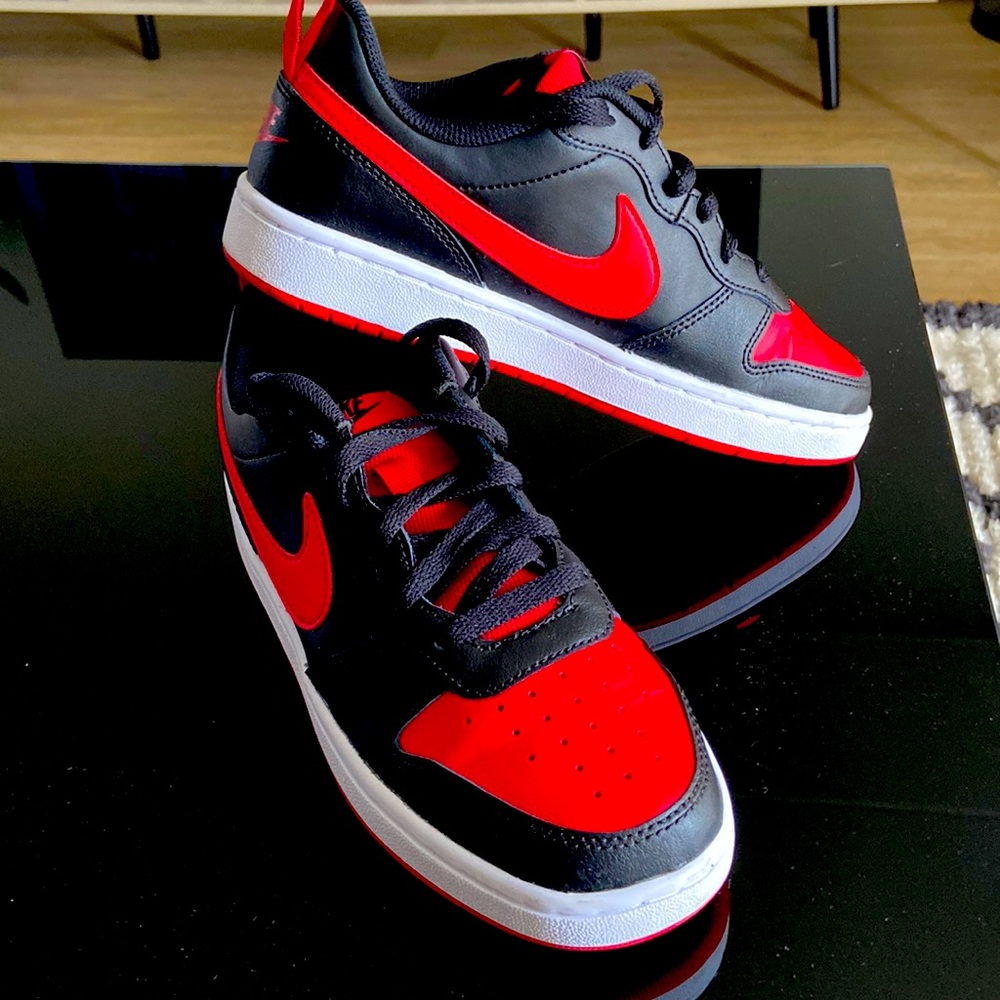 Nike Court Borough Low 2